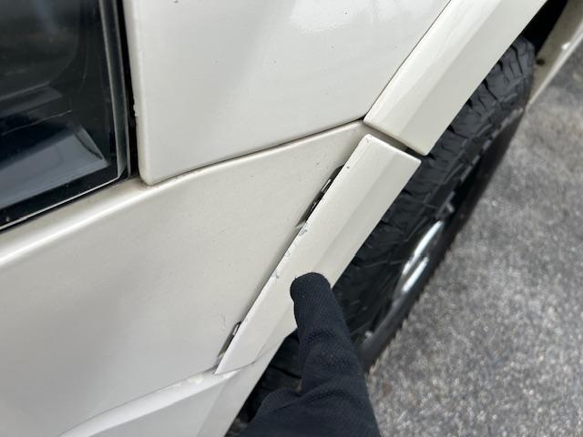 エクスペディション リミテッド　ロングボディ（長さ５６３ｃｍ）　４ＷＤ　サンルーフ　革シート　サイド出しマフラー　電動サイドステップ＆リアゲート　ヒッチ　純正１７ＡＷ　ＬＥＤヘッド　バックカメラ　ドラレコ　ＥＴＣ　キーレス　下取車（39枚目）