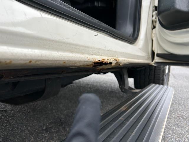 エクスペディション リミテッド　ロングボディ（長さ５６３ｃｍ）　４ＷＤ　サンルーフ　革シート　サイド出しマフラー　電動サイドステップ＆リアゲート　ヒッチ　純正１７ＡＷ　ＬＥＤヘッド　バックカメラ　ドラレコ　ＥＴＣ　キーレス　下取車（40枚目）