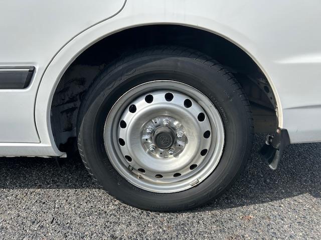 コンフォート ＤＸ　元教習車　ＬＰＧ仕様　５速マニュアル車　法人１オーナー　禁煙車　純正（スチールホイール・センターキャップ・ワイドサイドバイザー・コーナーポール・フォグランプ・デジタル時計・フロアマット）（8枚目）