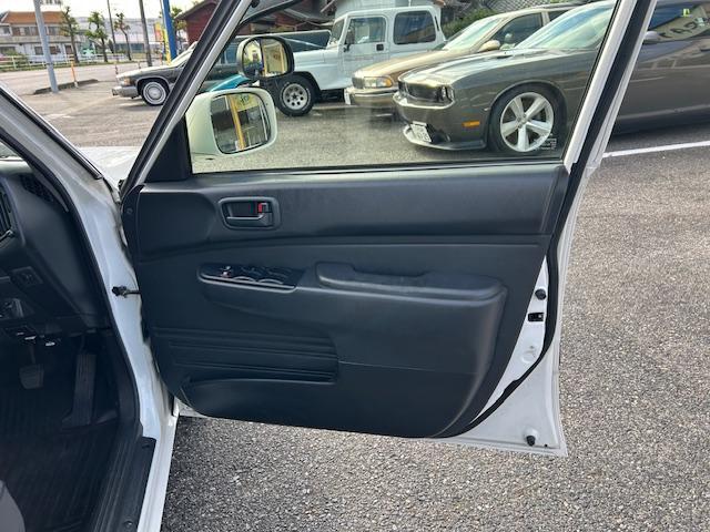 コンフォート ＤＸ　元教習車　ＬＰＧ仕様　５速マニュアル車　法人１オーナー　禁煙車　純正（スチールホイール・センターキャップ・ワイドサイドバイザー・コーナーポール・フォグランプ・デジタル時計・フロアマット）（23枚目）