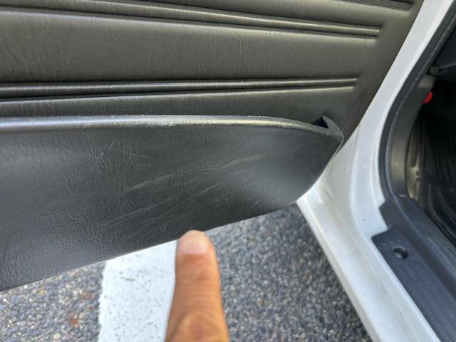 コンフォート ＤＸ　元教習車　ＬＰＧ仕様　５速マニュアル車　法人１オーナー　禁煙車　純正（スチールホイール・センターキャップ・ワイドサイドバイザー・コーナーポール・フォグランプ・デジタル時計・フロアマット）（40枚目）