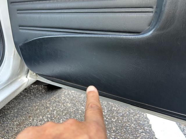 コンフォート ＤＸ　元教習車　ＬＰＧ仕様　５速マニュアル車　法人１オーナー　禁煙車　純正（スチールホイール・センターキャップ・ワイドサイドバイザー・コーナーポール・フォグランプ・デジタル時計・フロアマット）（41枚目）