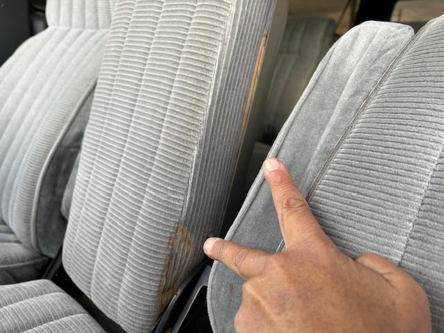 シボレーサバーバン 　シルバラード　新車並行　６．２ディーゼル　４ＷＤ　リフトアップ　社外ショック　社外１５ＡＷ　Ｆベンチシートキット　ヒッチ　ＳＤナビ　Ｂｌｕｅｔｏｏｔｈ　地デジ　ＥＴＣ　天井張替済　自社顧客下取車（51枚目）