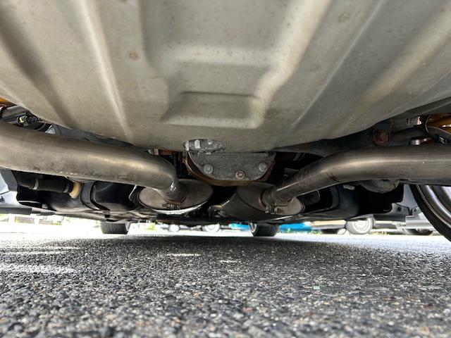 クライスラー・３００Ｃ ５．７ＨＥＭＩ　サンルーフ　革シート　全席シートヒーター　ウッドコンビステアリング　２２ＡＷ（ＷＯＲＫ）　マフラー（Ｂｏｒｌａ）　純正キーレス　ナビ　ＳＤ　ＤＶＤ　ＵＳＢ　Ｂｌｕｅｔｏｏｔｈ　ＴＶ（10枚目）