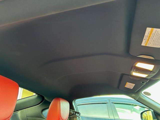 フェアレディＺ ４０ｔｈアニバーサリー　２オーナー　記録簿９枚　純正ＲＡＹＳ鍛造１９ＡＷ　コンビシート（革／ベロア・電動）　純正ＨＤＤナビ　ＣＤ　ＤＶＤ　地デジ　ＡＵＸ　Ｂｌｕｅｔｏｏｔｈ　バックカメラ　ＥＴＣ　ＨＩＤ　スマートキー　下取車（23枚目）