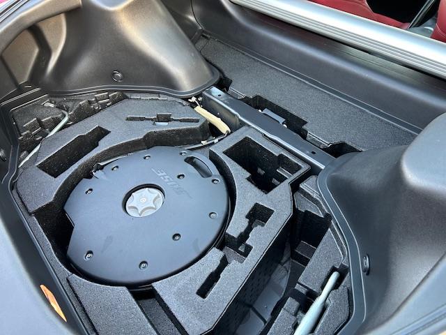 フェアレディＺ ４０ｔｈアニバーサリー　２オーナー　記録簿９枚　純正ＲＡＹＳ鍛造１９ＡＷ　コンビシート（革／ベロア・電動）　純正ＨＤＤナビ　ＣＤ　ＤＶＤ　地デジ　ＡＵＸ　Ｂｌｕｅｔｏｏｔｈ　バックカメラ　ＥＴＣ　ＨＩＤ　スマートキー　下取車（32枚目）