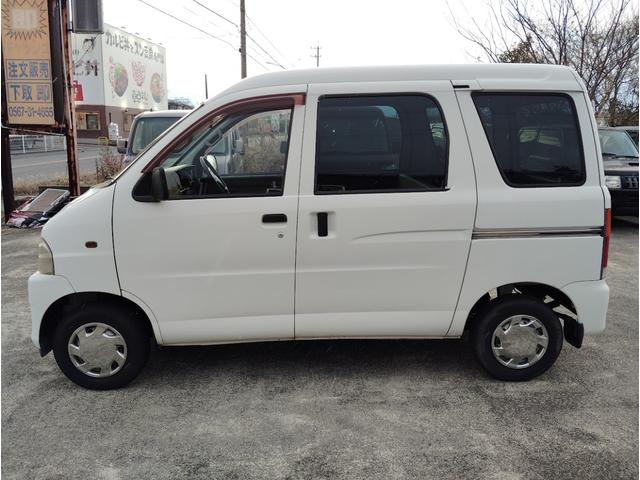 ハイゼットカーゴ クルーズ　ユーザー買取　５ＭＴ　両側スライドドア　エアコン　パワステ　パワーウィンドウ　集中ドアロック　キーレスキー　取扱説明書　メンテナンスノート（5枚目）