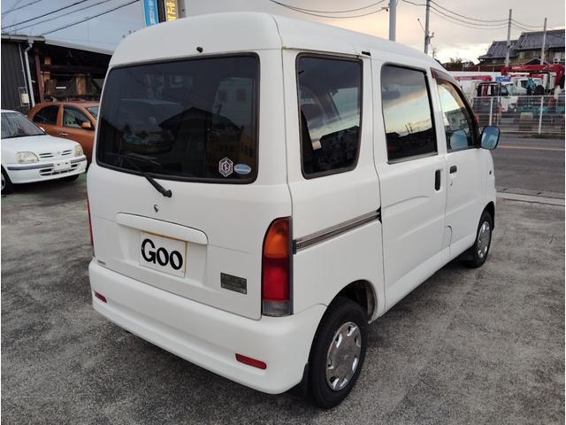 ハイゼットカーゴ クルーズ　ユーザー買取　５ＭＴ　両側スライドドア　エアコン　パワステ　パワーウィンドウ　集中ドアロック　キーレスキー　取扱説明書　メンテナンスノート（7枚目）