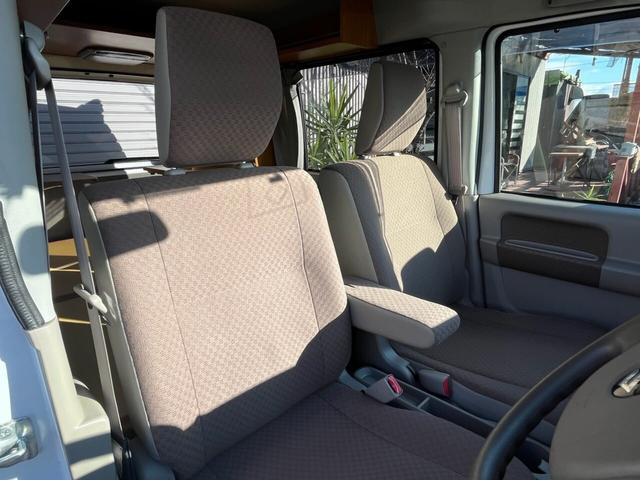 エブリイ ジョインターボ　ハイルーフ　軽キャン　車中泊　テーブル　可動式室内　フルフラット　ＴＶナビ　オーディオ　ＡＣコンセント２つ　サイドオーニング（30枚目）