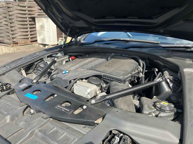 6シリーズ 640iグランクーペ バックカメラ クリアランスソナー オートクルーズコントロール レーンアシスト AT ターボ オートライト HID シートヒーター アルミホイール パワーシート 盗難防止システム ABS ESC CD(19枚目)