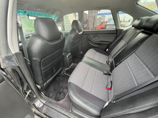レガシィＢ４ 　２．０　ＲＳＫ　４ＷＤ　５速マニュアル　純正１７インチアルミホイール　ボクサーエンジン　社外カロッツェリアナビ　フルセグＴＶ　ＥＴＣ　４．８万ｋｍ時タイミングベルト交換　ＭＯＭＯステ（24枚目）
