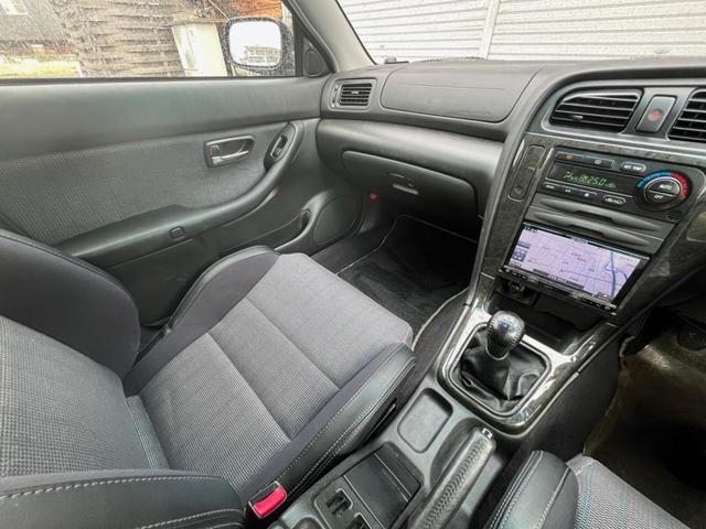レガシィＢ４ 　２．０　ＲＳＫ　４ＷＤ　５速マニュアル　純正１７インチアルミホイール　ボクサーエンジン　社外カロッツェリアナビ　フルセグＴＶ　ＥＴＣ　４．８万ｋｍ時タイミングベルト交換　ＭＯＭＯステ（26枚目）