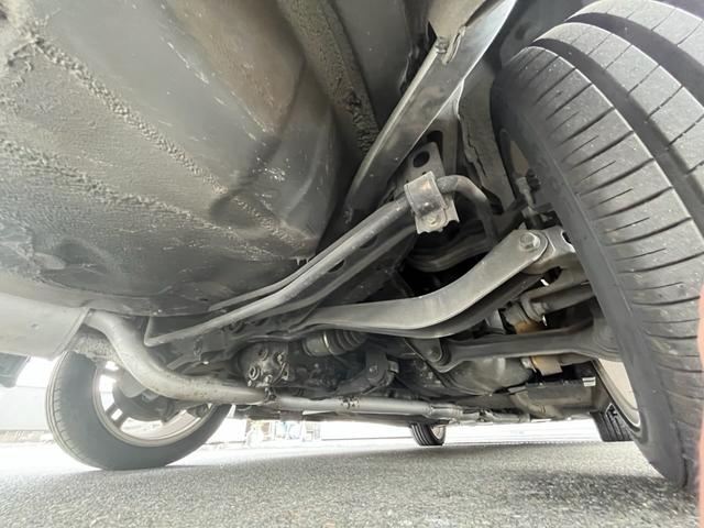レガシィＢ４ 　２．０　ＲＳＫ　４ＷＤ　５速マニュアル　純正１７インチアルミホイール　ボクサーエンジン　社外カロッツェリアナビ　フルセグＴＶ　ＥＴＣ　４．８万ｋｍ時タイミングベルト交換　ＭＯＭＯステ（34枚目）