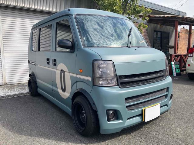 エブリイ ＰＣ　ＢＯＬＤ　ＷＯＲＬＤエアサス　両側スライドドア　ナビ　ＡＴ　盗難防止システム　衝突安全ボディ　エアコン　パワーステアリング　パワーウィンドウ（2枚目）