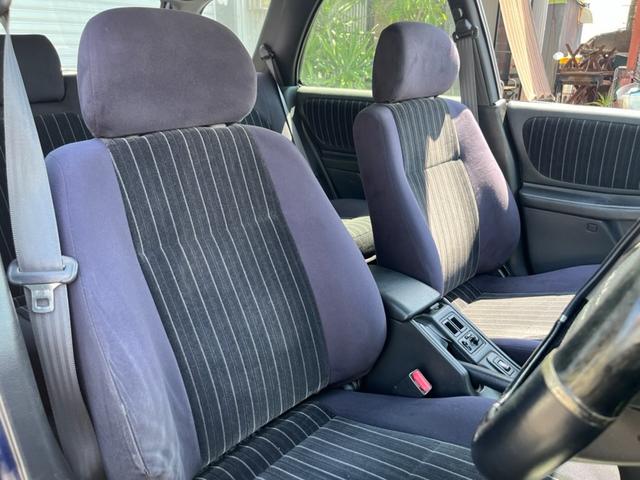 インプレッサスポーツワゴン 　１．５　カサブランカ　ワンオーナー　限定車　ＭＩＮＩＬＩＴＥ１４インチ５穴アルミホイール　（ダークブルー）（25枚目）