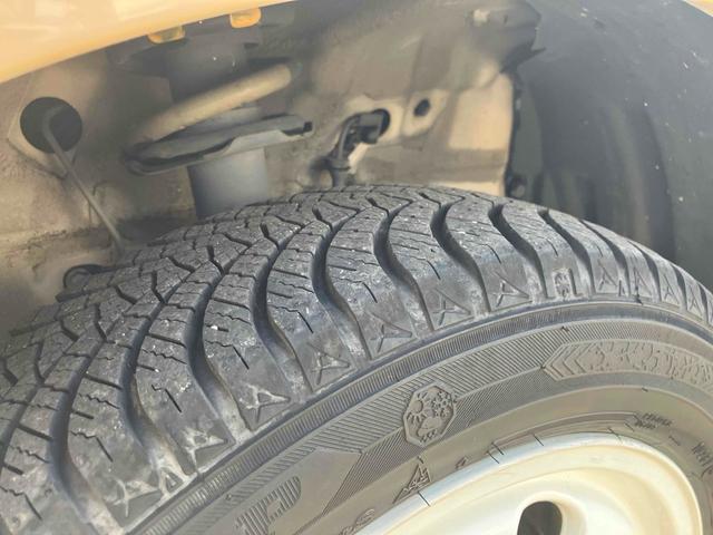 アルトラパンショコラ X ETC バックカメラ TV オートライト HID スマートキー アイドリングストップ 電動格納ミラー ベンチシート CVT 盗難防止システム ABS 衝突安全ボディ エアコン パワーステアリング(25枚目)