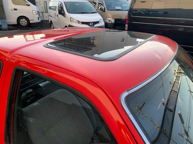 ハイラックス エクストラキャブ　Ｖ６３０００ｃｃ４輪独立エアサス１８インチデコルサポラリス・ロールパン・べバストサンルーフ・ハードトノカバー４×４フェンダー＆バンパー・ロックフォードオーディオ１９９３ｙモデル（6枚目）