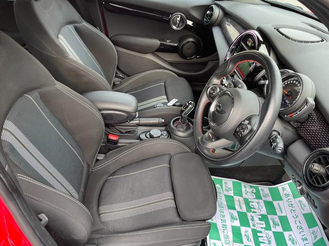 ＭＩＮＩ クーパーＳ　ＨＤＤナビ　バックカメラ　アダプティブクルーズ（10枚目）