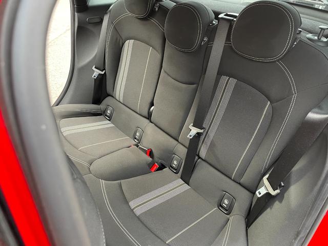 ＭＩＮＩ クーパーＳ　ＨＤＤナビ　バックカメラ　アダプティブクルーズ（20枚目）