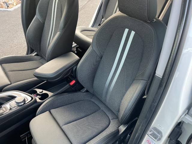 2シリーズ 218dグランツアラー スポーツ ハーフレザーシート シートヒーター HUD アダプティブクルーズ HDDナビ ETC(29枚目)