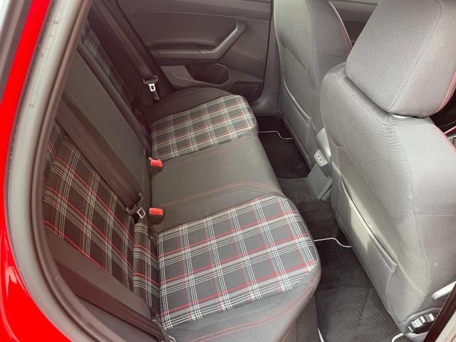 ポロＧＴＩ ベースグレード　ナビ　ＴＶ　バックカメラ　ＥＴＣ　アダプティブクルーズ　ブラインドスポット（16枚目）