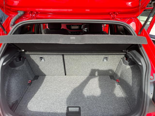 ポロＧＴＩ ベースグレード　ナビ　ＴＶ　バックカメラ　ＥＴＣ　アダプティブクルーズ　ブラインドスポット（17枚目）