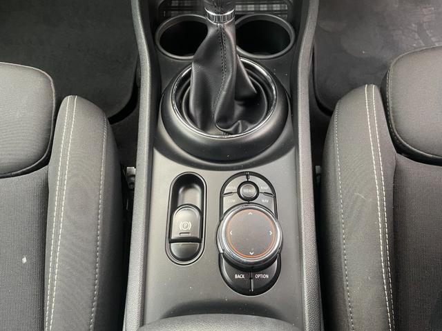 ＭＩＮＩ クーパーＳ　クラブマン　ＨＤＤナビ　バックカメラ　アダプティブクルーズ（13枚目）