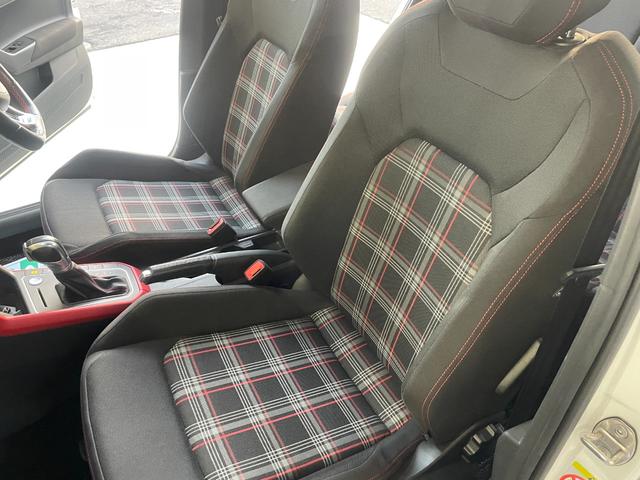 ポロＧＴＩ ベースグレード　ナビ　ＴＶ　バックカメラ　アダプティブクルーズ　ブラインドスポット（24枚目）