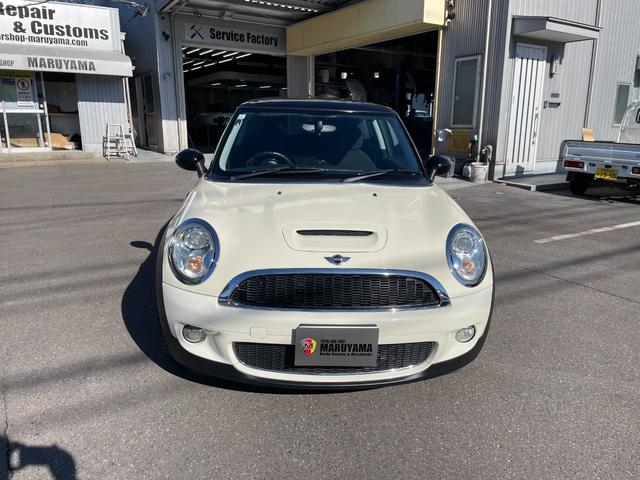 ＭＩＮＩ クーパーＳ　社外ナビ　ＴＶ　バックカメラ　社外足回り　マフラー（3枚目）
