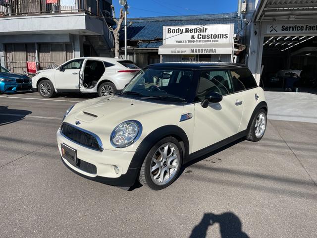 ＭＩＮＩ クーパーＳ　社外ナビ　ＴＶ　バックカメラ　社外足回り　マフラー（4枚目）