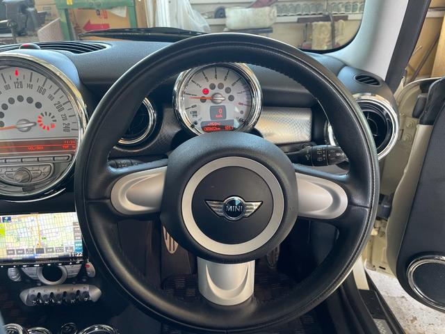 ＭＩＮＩ クーパーＳ　社外ナビ　ＴＶ　バックカメラ　社外足回り　マフラー（12枚目）