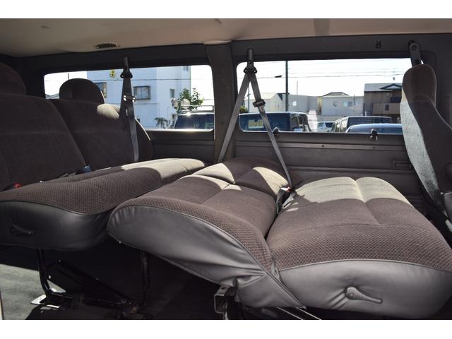 ダッジ・ラム ミディアム 3列シート フルフラットシート リアサイド観音ドア ナビ ETC カスタムグリル クルーズコントロール キーレス 16インチクロームホイール BFグッドリッチホワイトレタータイヤ(50枚目)