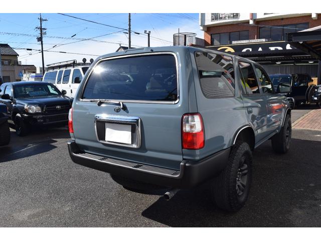 ハイラックスサーフ SSR-G 全塗装 ナローボディ 新品TOYOTAグリル 新品グリルガード 4ランナー純正フェンダーモール ナビ キーレス 電動格納ミラー(15枚目)