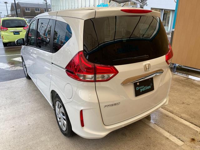 G 登録済未使用車 シートヒーター バックカメラ 両側電動スライドドア スマートキー ホンダセンシング アイドリングストップ プッシュスタート 衝突軽減ブレーキ デジタルメーター 3列6人乗り オートAC(8枚目)