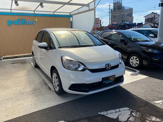 ベーシック 登録済未使用車 スマートキー ホンダセンシング 衝突軽減ブレーキ 電動格納ミラー 電子パーキング オートホールド アイドリングストップ パワーウィンドウ オートライト(5枚目)