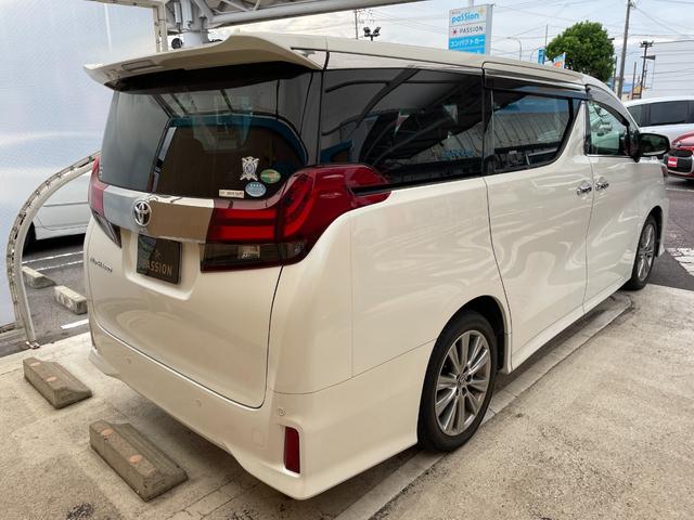 アルファード ２．５Ｓ　Ａパッケージ　タイプブラック　車検８年１０月　両側電動スライドドア　衝突被害軽減ブレーキ　純正ナビ　後席モニター　アルミホイール　クルーズコントロール　ＬＥＤヘッドライト　バックカメラ　電動格納ドアミラー　横滑り防止機能（8枚目）