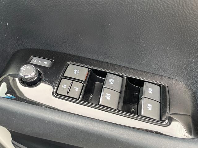 アルファード ２．５Ｓ　Ａパッケージ　タイプブラック　車検８年１０月　両側電動スライドドア　衝突被害軽減ブレーキ　純正ナビ　後席モニター　アルミホイール　クルーズコントロール　ＬＥＤヘッドライト　バックカメラ　電動格納ドアミラー　横滑り防止機能（22枚目）