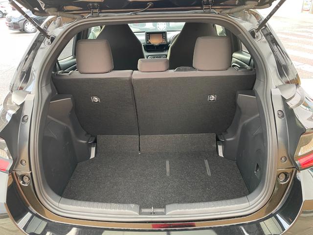 ヤリス Ｘ　車検２年　衝突被害軽減ブレーキ　ディスプレイオーディオ　バックカメラ　横滑り防止機能　オートハイビーム　ＬＥＤヘッドライト　スマートキー　パワーウインドウ　マニュアルエアコン　保証あり（11枚目）