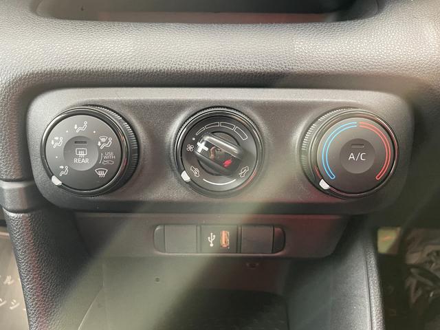 ヤリス Ｘ　車検２年　衝突被害軽減ブレーキ　ディスプレイオーディオ　バックカメラ　横滑り防止機能　オートハイビーム　ＬＥＤヘッドライト　スマートキー　パワーウインドウ　マニュアルエアコン　保証あり（13枚目）