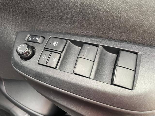 ヤリス Ｘ　車検２年　衝突被害軽減ブレーキ　ディスプレイオーディオ　バックカメラ　横滑り防止機能　オートハイビーム　ＬＥＤヘッドライト　スマートキー　パワーウインドウ　マニュアルエアコン　保証あり（21枚目）
