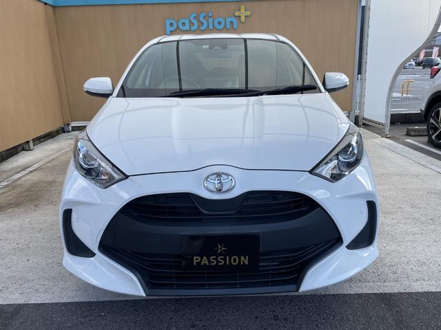 ヤリス Ｘ　車検２年　衝突被害軽減ブレーキ　コーナーセンサー　ディスプレイオーディオ　スマートキー　電動格納ドアミラー　ＥＴＣ　バックカメラ　ＬＥＤヘッドライト　マニュアルエアコン　パワーウインドウ（6枚目）