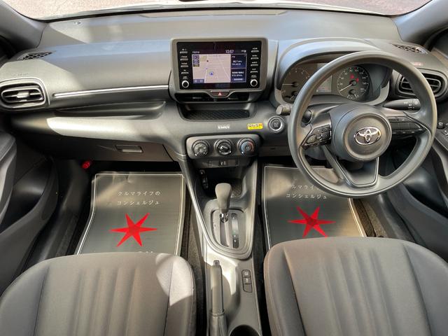 ヤリス Ｘ　車検２年　衝突被害軽減ブレーキ　コーナーセンサー　ディスプレイオーディオ　スマートキー　電動格納ドアミラー　ＥＴＣ　バックカメラ　ＬＥＤヘッドライト　マニュアルエアコン　パワーウインドウ（12枚目）
