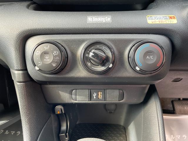 ヤリス Ｘ　車検２年　衝突被害軽減ブレーキ　コーナーセンサー　ディスプレイオーディオ　スマートキー　電動格納ドアミラー　ＥＴＣ　バックカメラ　ＬＥＤヘッドライト　マニュアルエアコン　パワーウインドウ（13枚目）