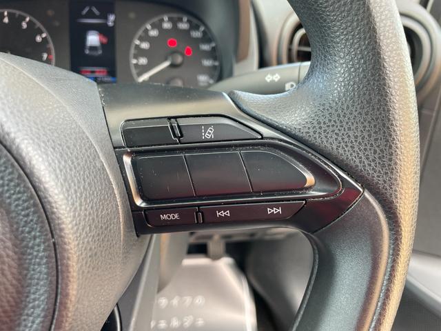 ヤリス Ｘ　車検２年　衝突被害軽減ブレーキ　コーナーセンサー　ディスプレイオーディオ　スマートキー　電動格納ドアミラー　ＥＴＣ　バックカメラ　ＬＥＤヘッドライト　マニュアルエアコン　パワーウインドウ（17枚目）