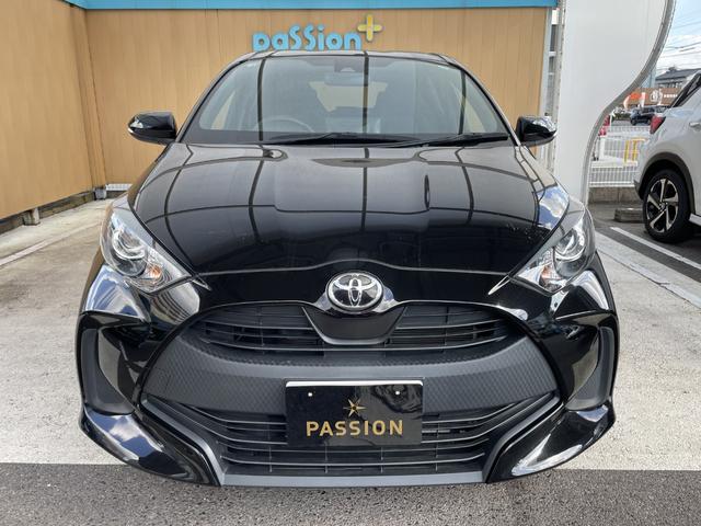 ヤリス Ｘ　車検２年　衝突被害軽減ブレーキ　スマートキー　ディスプレイオーディオ　バックカメラ　マニュアルエアコン　ＥＴＣ　電動格納ドアミラー　ＬＥＤヘッドライト　オートハイビーム　パワーウインドウ（6枚目）