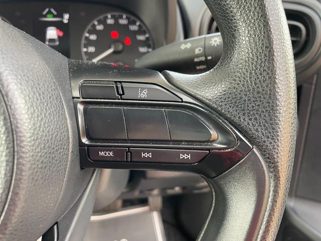 ヤリス Ｘ　車検２年　衝突被害軽減ブレーキ　スマートキー　ディスプレイオーディオ　バックカメラ　マニュアルエアコン　ＥＴＣ　電動格納ドアミラー　ＬＥＤヘッドライト　オートハイビーム　パワーウインドウ（17枚目）