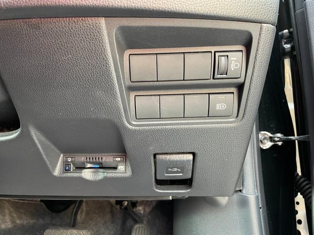 ヤリス Ｘ　車検２年　衝突被害軽減ブレーキ　スマートキー　ディスプレイオーディオ　バックカメラ　マニュアルエアコン　ＥＴＣ　電動格納ドアミラー　ＬＥＤヘッドライト　オートハイビーム　パワーウインドウ（18枚目）