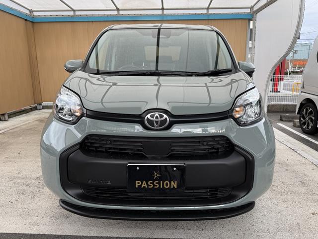 シエンタ X 登録済未使用車 片側電動スライドドア 衝突被害軽減ブレーキ コーナーセンサー スマートキー LEDヘッドライト アダクティブクルーズコントロール 横滑り防止機能 電動格納ドアミラー オートエアコン(6枚目)