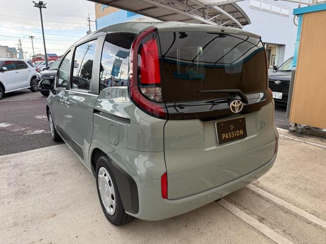 シエンタ X 登録済未使用車 片側電動スライドドア 衝突被害軽減ブレーキ コーナーセンサー スマートキー LEDヘッドライト アダクティブクルーズコントロール 横滑り防止機能 電動格納ドアミラー オートエアコン(10枚目)