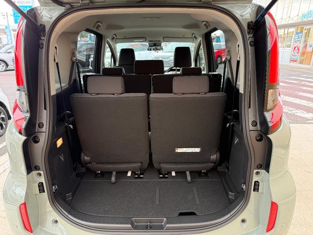 シエンタ X 登録済未使用車 片側電動スライドドア 衝突被害軽減ブレーキ コーナーセンサー スマートキー LEDヘッドライト アダクティブクルーズコントロール 横滑り防止機能 電動格納ドアミラー オートエアコン(11枚目)